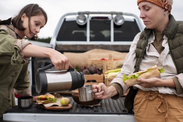 lifestyle-ecofriendly-people-scaled-rhegqg6eg9su2szru6hjh0c3u1qj2ej9vl11tx0jzk