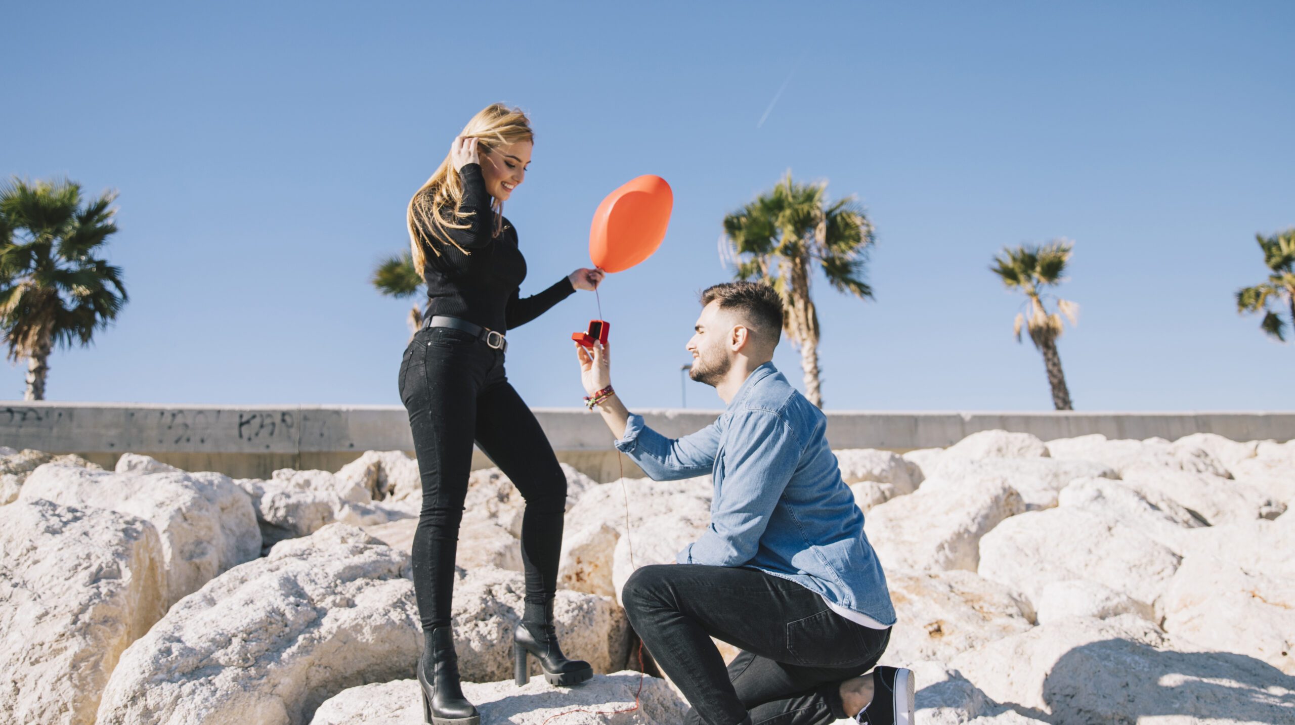 romantic-couple-engaging-beautiful-shoreline (1)