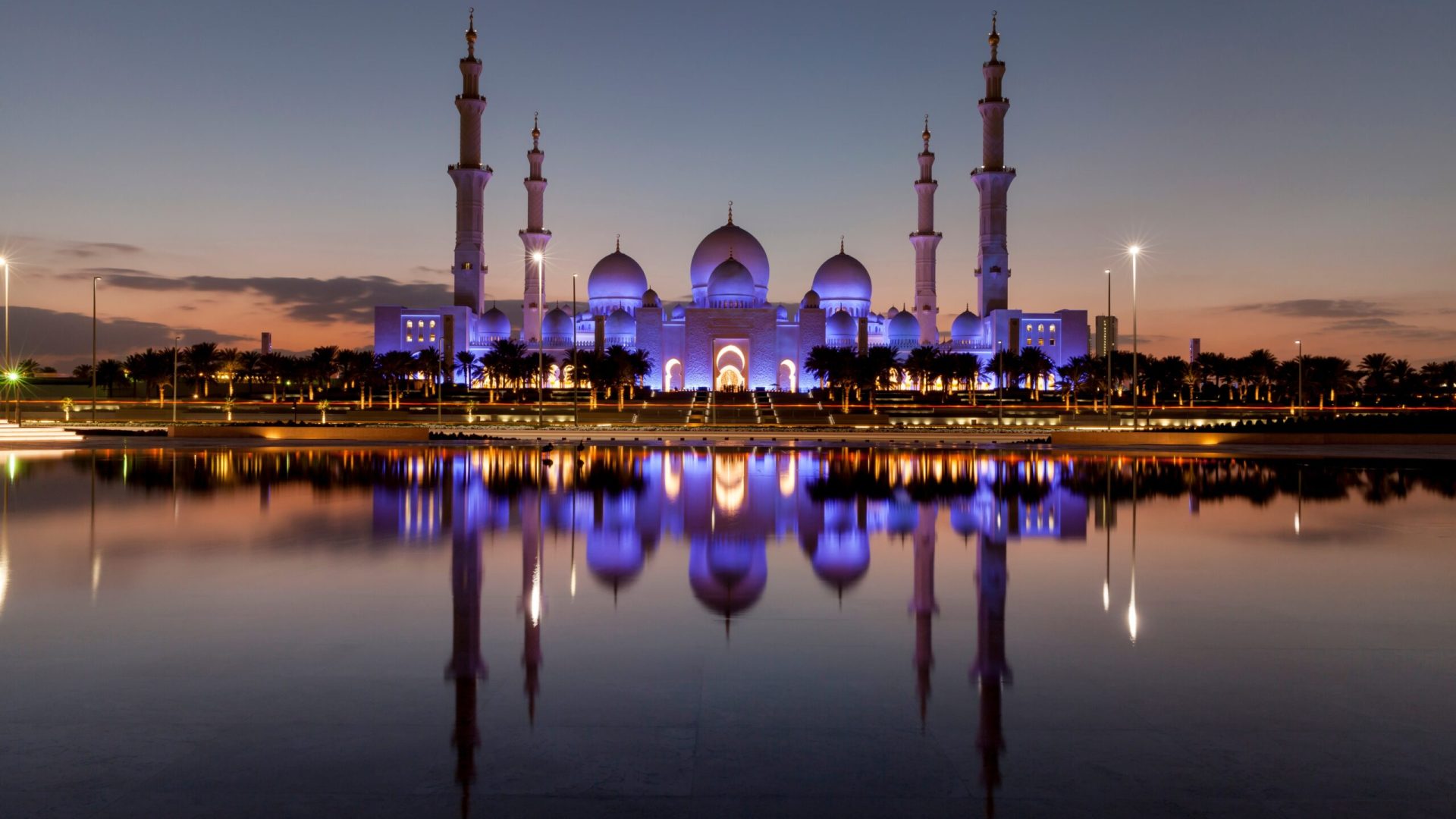 sheikh-zayed-grand-mosque-in-abu-dhabi-after-sunse-2026-01-08-22-54-54-utc